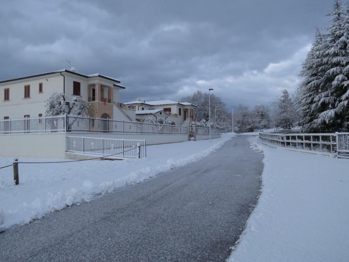 Residence Stella Del Gran Sasso Colledara エクステリア 写真