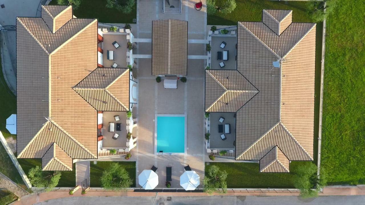 Residence Stella Del Gran Sasso Colledara エクステリア 写真